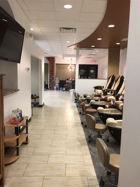 wynn nails spa updated april     monks ave