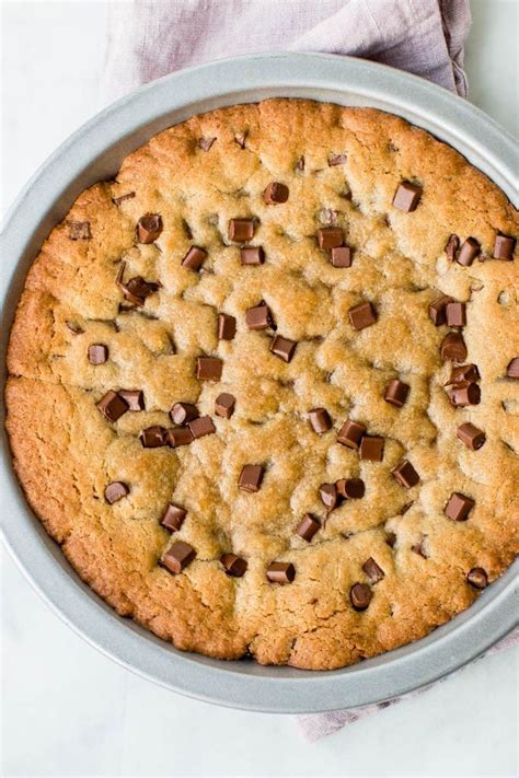ultimate chocolate chip cookie cake video pretty simple sweet