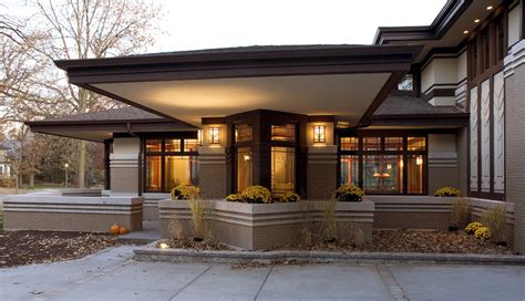 prairie style home front cantilever modern exterior chicago