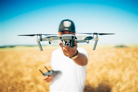 tips memilih drone  fotografi udara kreativv