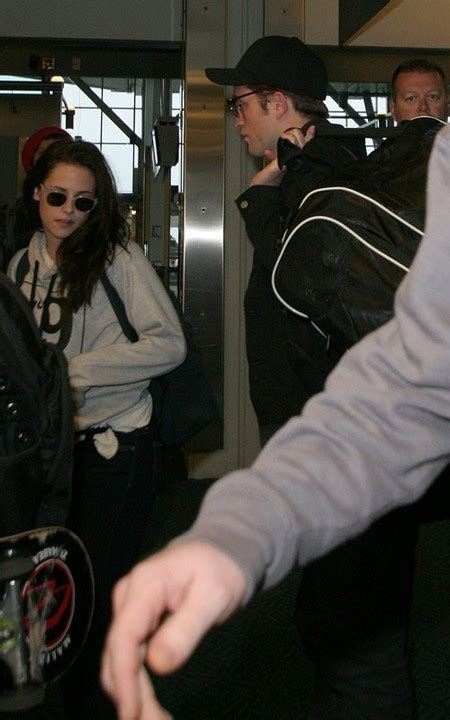 robert pattinson and kristen stewart so long canada