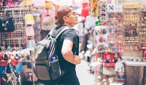 backpacking budget tips travel money oz