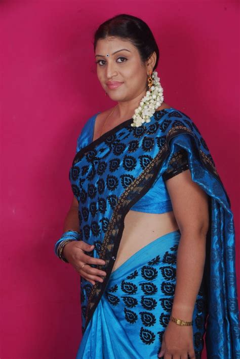 Picture 18245 Uma Telugu Supporting Actress Hot Saree