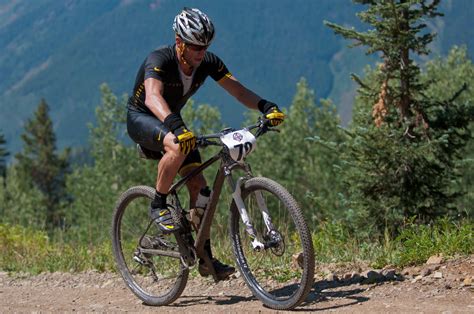 capovelocom lance armstrong  ride mountain bike race