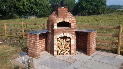 wood fired pizza ovens outdoor pizza ovens garden