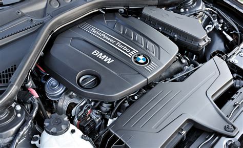 close   bmws   cylinder engine family