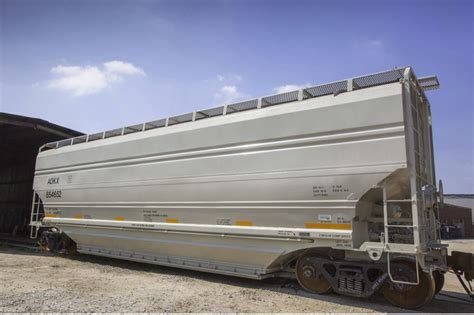 greenbrier debuts covered hopper railcar  grain transport    world grain