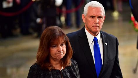 Mike Pence S Wife Refused To Kiss Him After Donald Trump