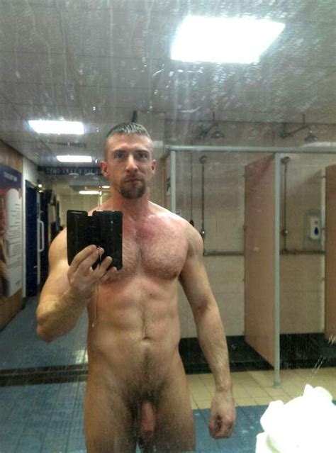 flaunting in the locker room page 70 lpsg