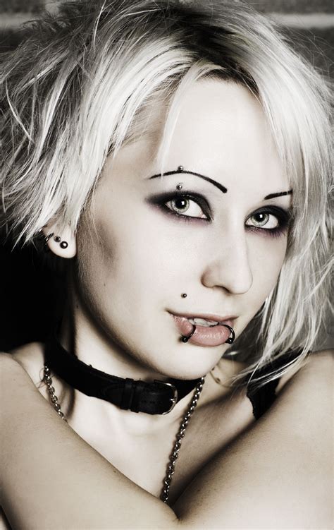 types of facial piercings that are timelessly cool