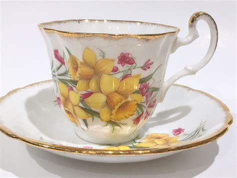 imperial tea cup  saucer yellow jonquils daffodils cup antique tea