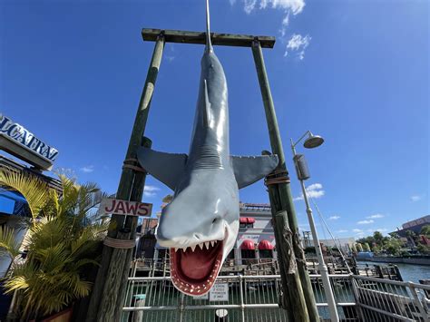 jaws shark photo op returns  universal studios florida  universal