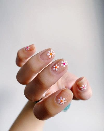 35 Best Spring Nail Art Designs Of 2021 Cute Nail Ideas Glamour