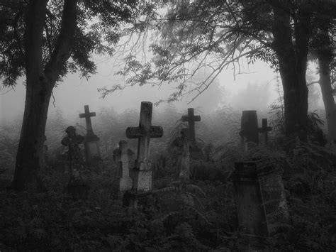 this is the spookiest graveyard in florida iheart