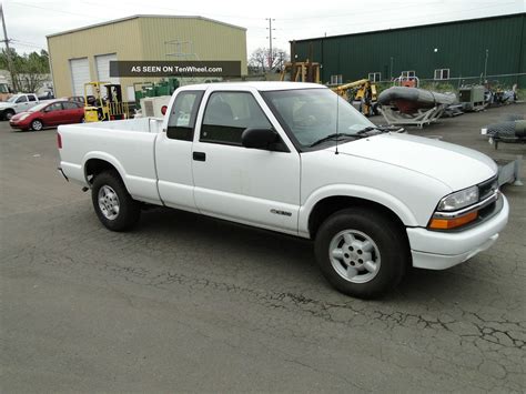 chevrolet  extended cab  pick  truck