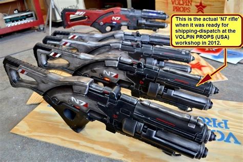 Mass Effect 3 N7 Valkyrie Rifle Life Size Prop Replica Volpin Props