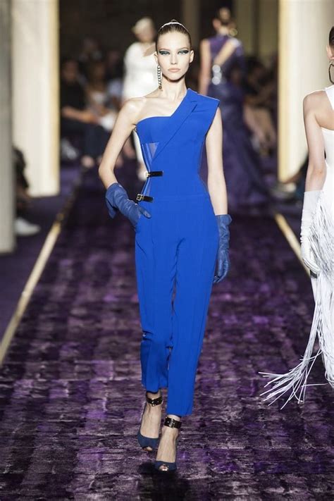 atelier versace fall 2014 runway review couture fashion couture week