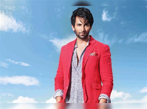 Nandish Sandhu Speaks Up Not Dating Anyone Times Of India