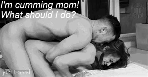 dick pulling out his mom