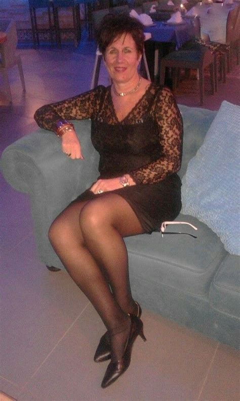 Pin By Vicky Harker On Mature Ladies Sexy Women Sexy Pantyhose Sexy