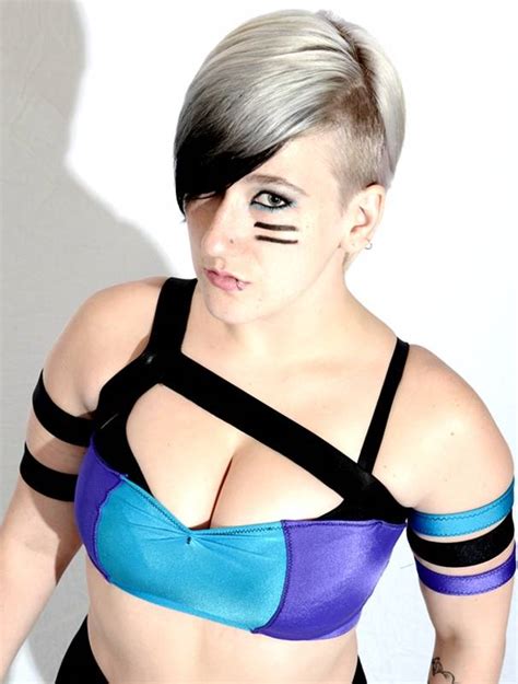 Elizabeth hendrix has big tits