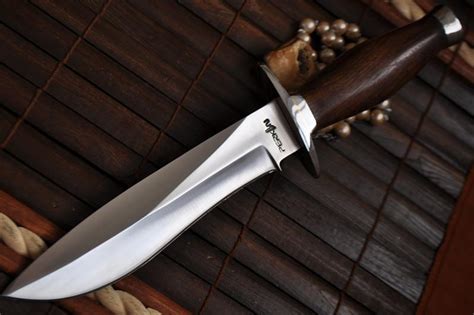 handmade  steel hunting knife  burl wood