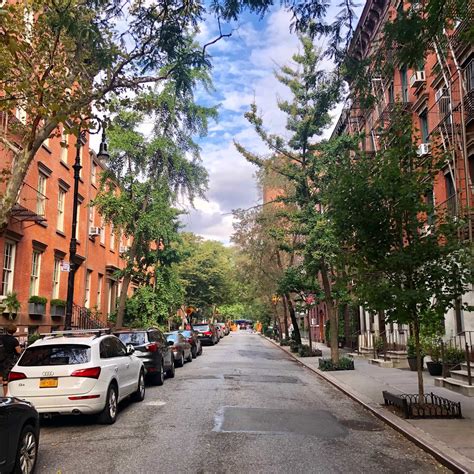 wealthiest neighborhoods  nyc elika  york