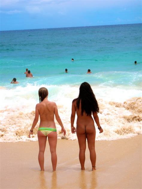 People On Beach Beach Bikini Vacation Fun Porn Pic Eporner