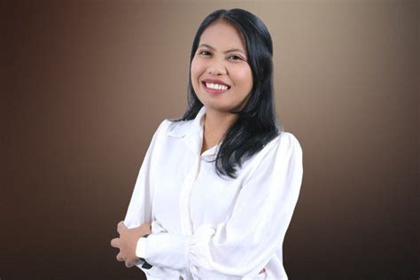 Theresia Dwiaudina Sari Putri Pejuang Kesehatan Dari Ntt Peraih Satu