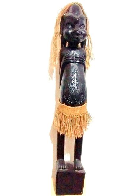 escultura em madeira ebanizada mulher africana altura 1 metro antiguidades casa do velho