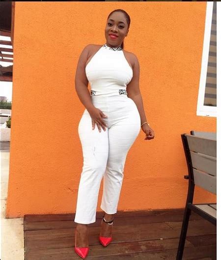 Omg This Pretty Ghanaian Star With Massive Butt Is