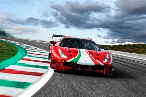 racing  red ferrari gt succeeds   fails rossoautomobili