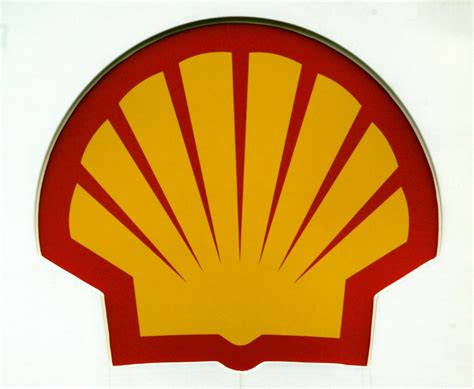 shell  restart  europes largest refinery     weeks   reuters