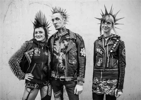 tra ribellione e provocazione viaggio nella subcultura punk