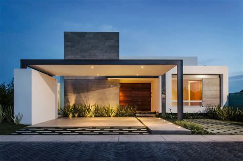 modern  story house design ideas discover  current trends plans  facades home