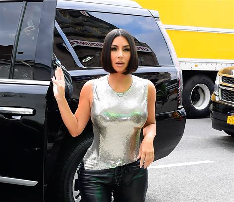 Kim Kardashian S Short Bob Haircut Photos Popsugar Beauty Uk