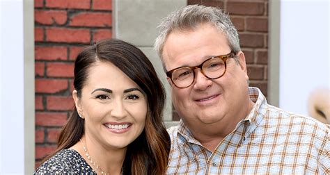 eric stonestreet announces engagement  lindsay schweitzer engaged