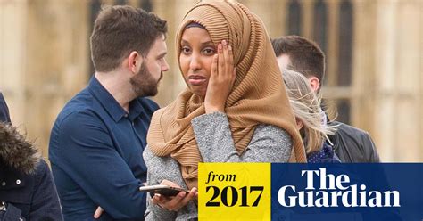 Woman Photographed In Hijab On Westminster Bridge Responds To Online