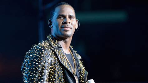 pursuing r kelly the reporter who never gave up the new york times