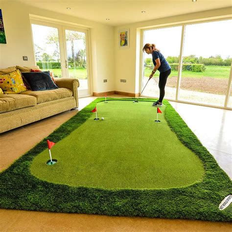 giant putting green lets  practice  short game   house