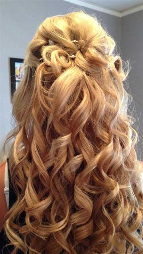 30 Best Half Up Curly Hairstyles Hairstyles And Haircuts 2016 2017