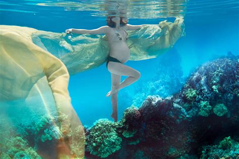 underwater submerged photoshoots ramona nicolae photography