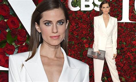 Tony Awards 2016 Sees Girls Allison Williams Mix Up Her