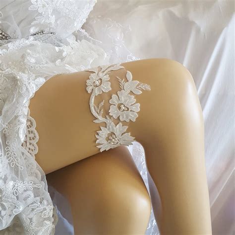 ivory floral lace garter bridal garter garter belt ivory etsy