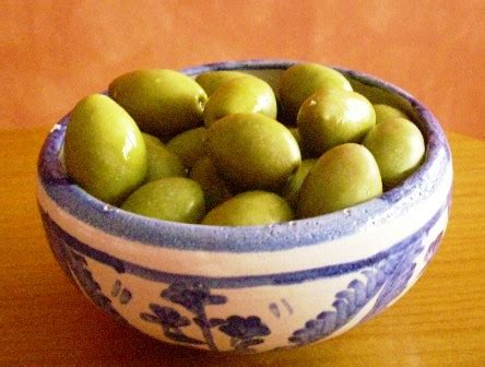 recipes  dressing  marinading table olives