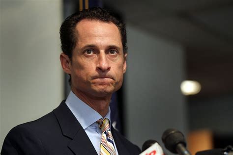 anthony weiner cries over prison sentence for sexting 15