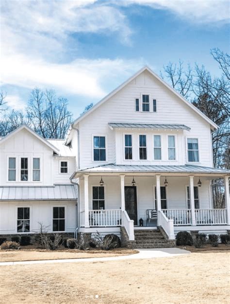 The Best Classic Farmhouse Exterior Home Sweet Farm Home