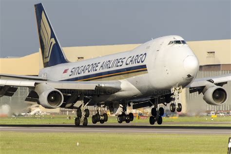 singapore airlines cargo boeing    sfm vimages aviation media