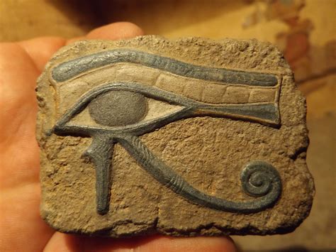 egyptian art eye of horus and ankh amulet ancient egypt carving