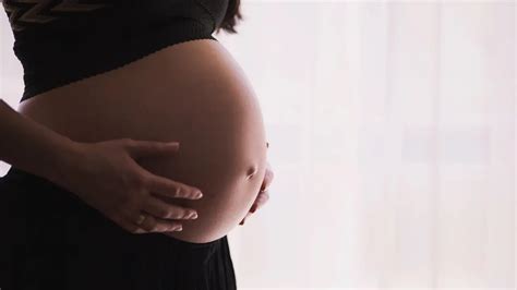 10 Penyebab Kehamilan Di Luar Rahim Faktor Risiko Dan Gejalanya Hot
